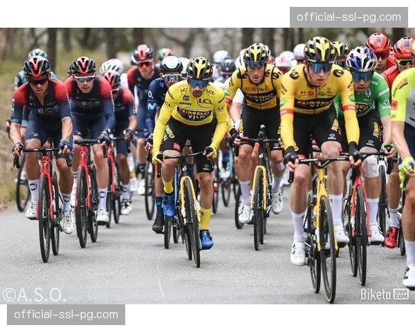 巴黎-尼斯“团队计时赛”侧记：珍宝车队以微弱优势战胜英力士