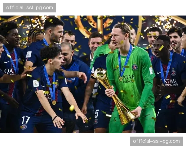 在巴黎圣日耳曼的主场，球迷可通过官方App参与实时投票，决定中场表演曲目