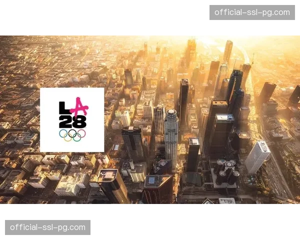 洛杉矶奥运会组委会宣布，水上运动中心建设进度滞后三个月